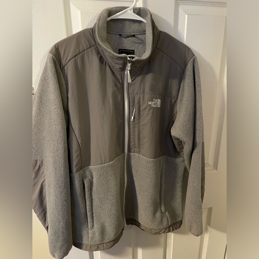 Women’s North Face Fleece Jacket